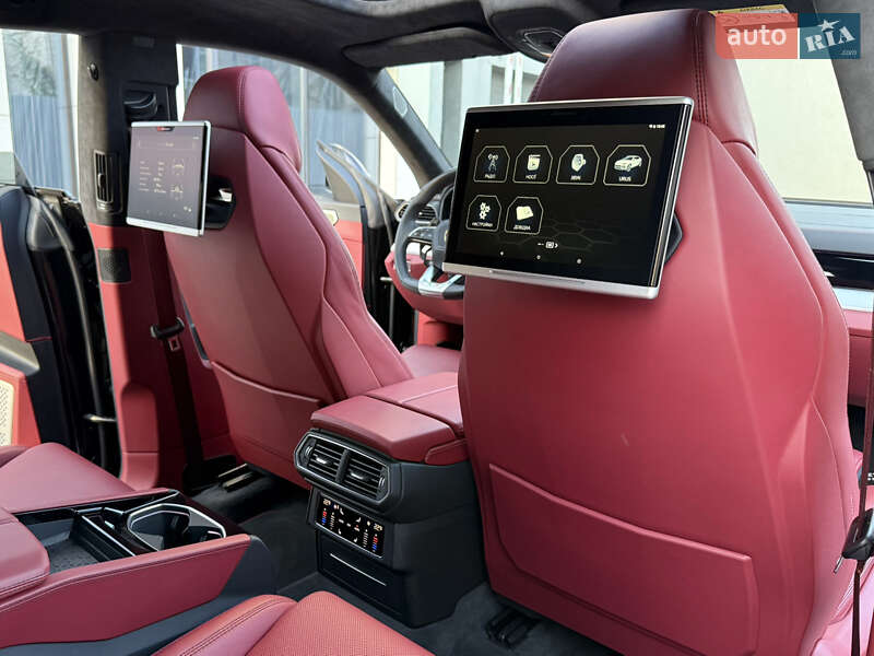 Внедорожник / Кроссовер Lamborghini Urus 2020 в Киеве