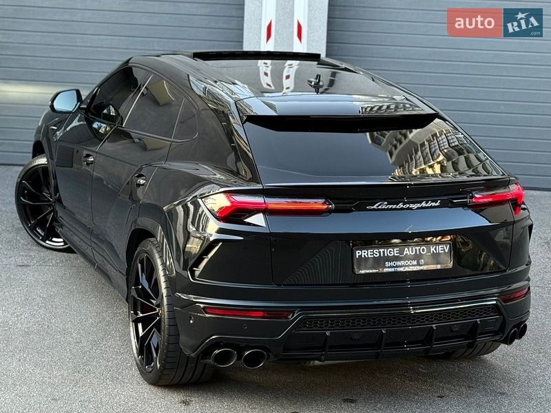 Позашляховик / Кросовер Lamborghini Urus 2020 в Києві