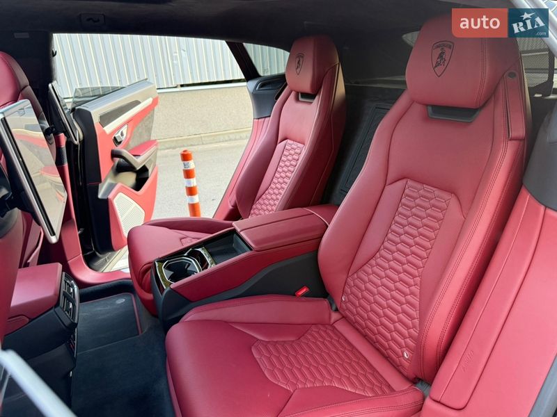 Позашляховик / Кросовер Lamborghini Urus 2020 в Києві
