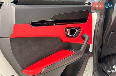 Внедорожник / Кроссовер Lamborghini Urus 2020 в Киеве