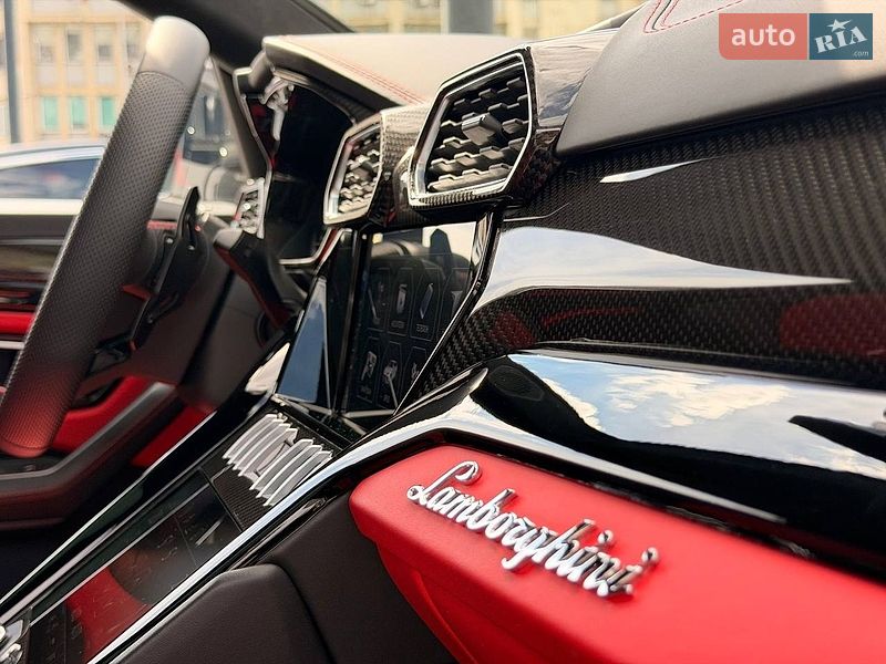 Внедорожник / Кроссовер Lamborghini Urus 2020 в Киеве