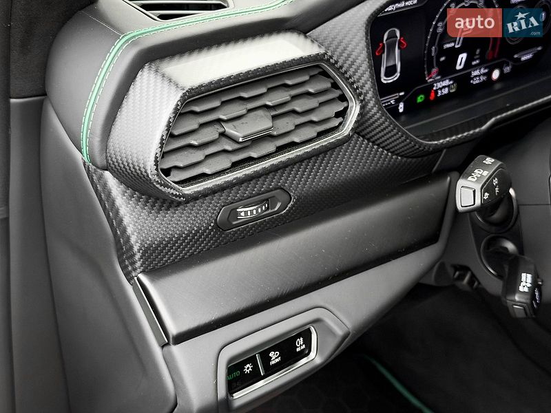 Внедорожник / Кроссовер Lamborghini Urus 2023 в Киеве