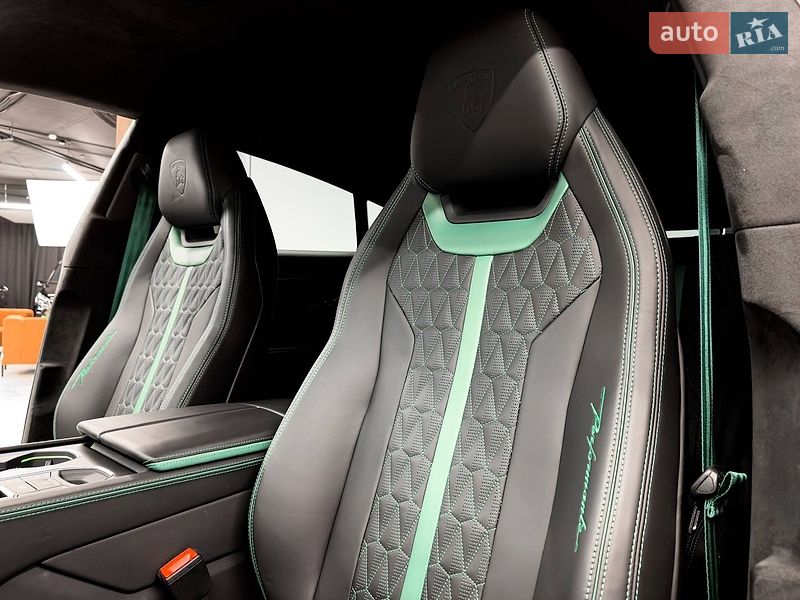 Внедорожник / Кроссовер Lamborghini Urus 2023 в Киеве