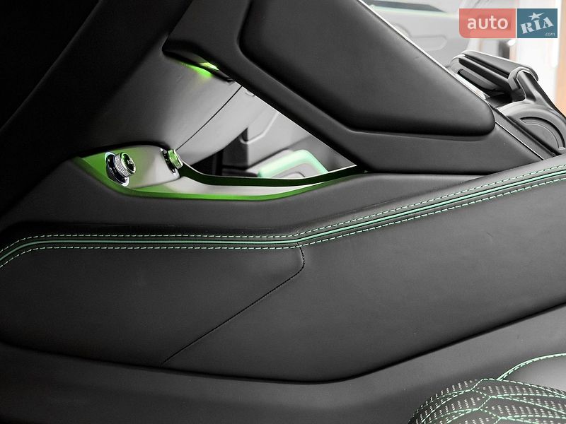 Внедорожник / Кроссовер Lamborghini Urus 2023 в Киеве