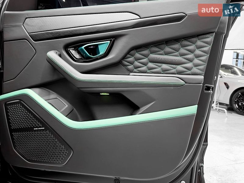Внедорожник / Кроссовер Lamborghini Urus 2023 в Киеве