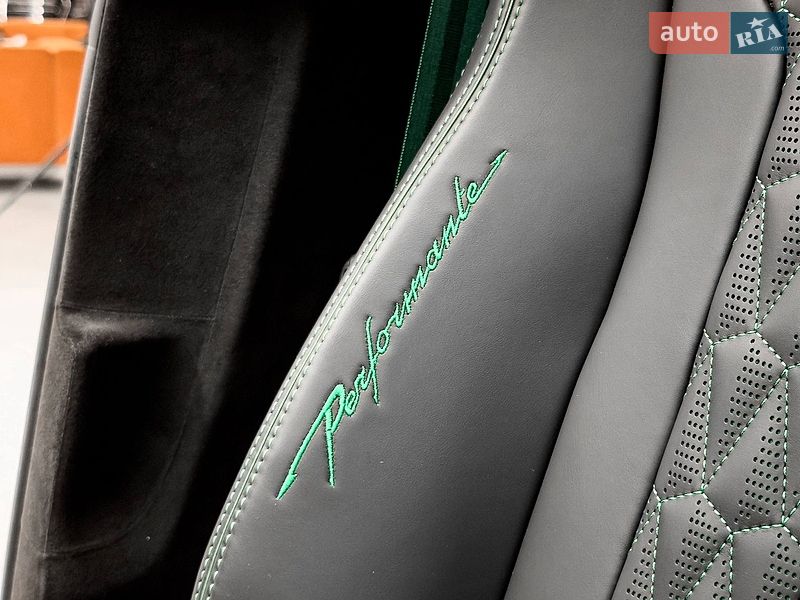 Внедорожник / Кроссовер Lamborghini Urus 2023 в Киеве