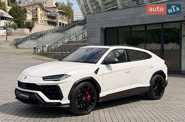 Внедорожник / Кроссовер Lamborghini Urus 2020 в Киеве