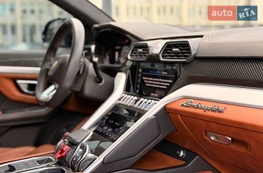 Позашляховик / Кросовер Lamborghini Urus 2020 в Києві фото 40 Позашляховик / Кросовер Lamborghini Urus 2020 в Києві