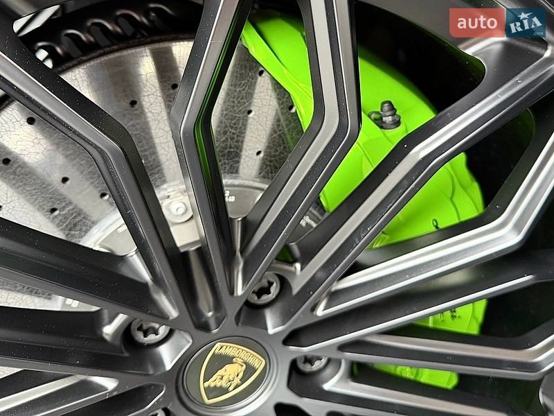 Внедорожник / Кроссовер Lamborghini Urus 2026 в Киеве фото 53 Внедорожник / Кроссовер Lamborghini Urus 2026 в Киеве