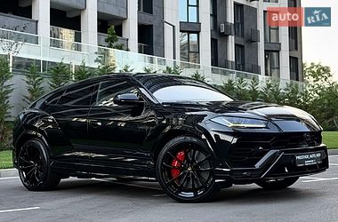 Внедорожник / Кроссовер Lamborghini Urus 2020 в Киеве фото 4 Внедорожник / Кроссовер Lamborghini Urus 2020 в Киеве