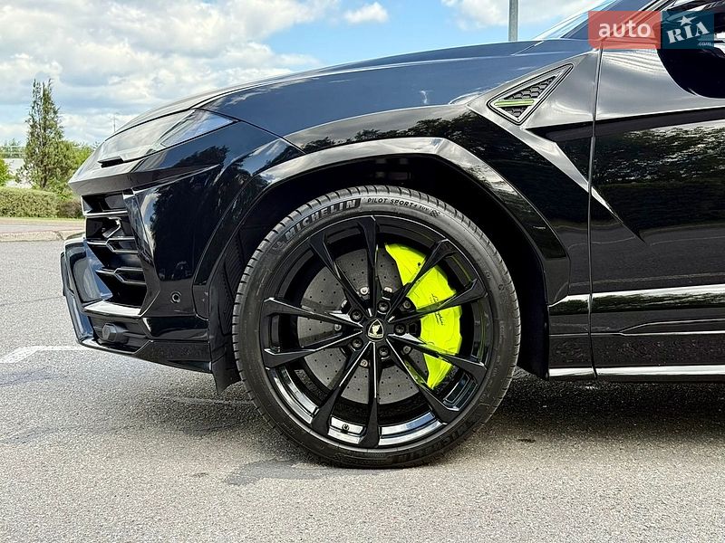 Внедорожник / Кроссовер Lamborghini Urus 2020 в Киеве фото 9 Внедорожник / Кроссовер Lamborghini Urus 2020 в Киеве