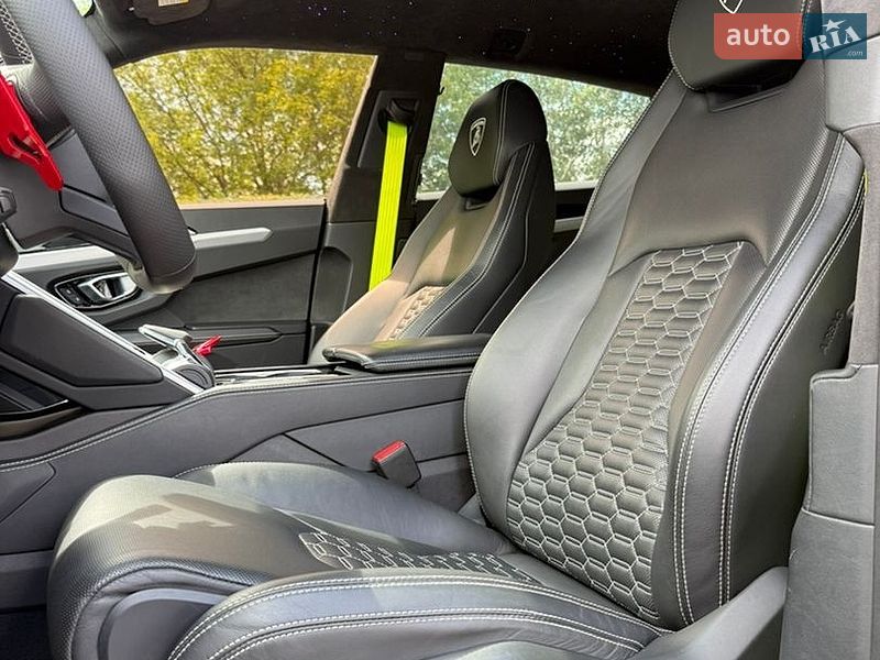 Внедорожник / Кроссовер Lamborghini Urus 2020 в Киеве фото 13 Внедорожник / Кроссовер Lamborghini Urus 2020 в Киеве