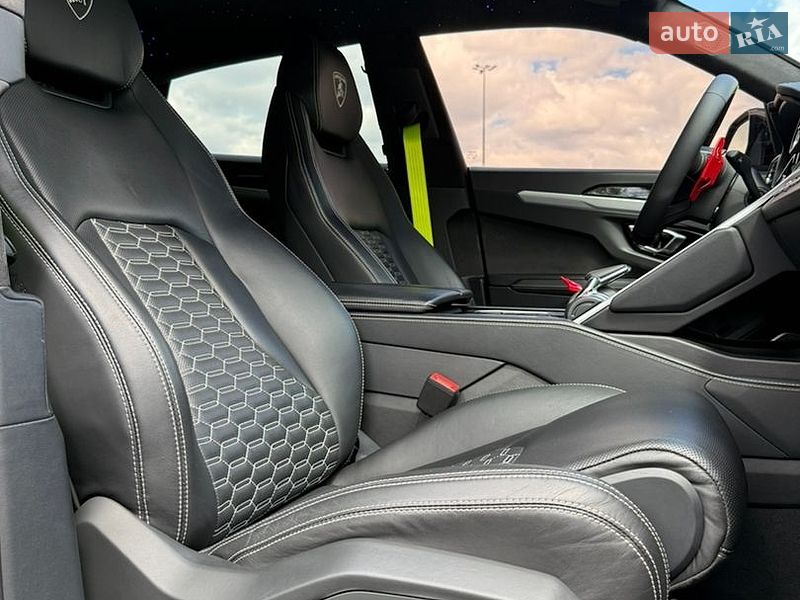 Внедорожник / Кроссовер Lamborghini Urus 2020 в Киеве фото 31 Внедорожник / Кроссовер Lamborghini Urus 2020 в Киеве
