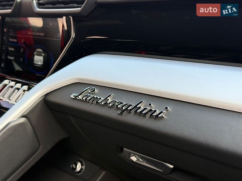 Внедорожник / Кроссовер Lamborghini Urus 2020 в Киеве фото 34 Внедорожник / Кроссовер Lamborghini Urus 2020 в Киеве