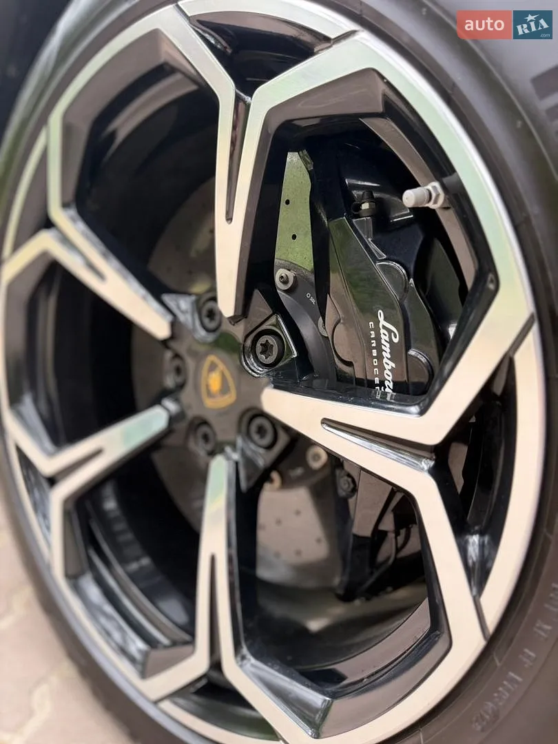 2019 Lamborghini Urus Concept - мініатюра 35