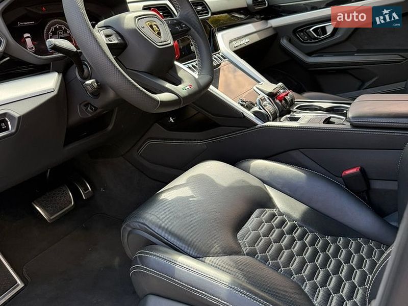 Внедорожник / Кроссовер Lamborghini Urus 2020 в Киеве