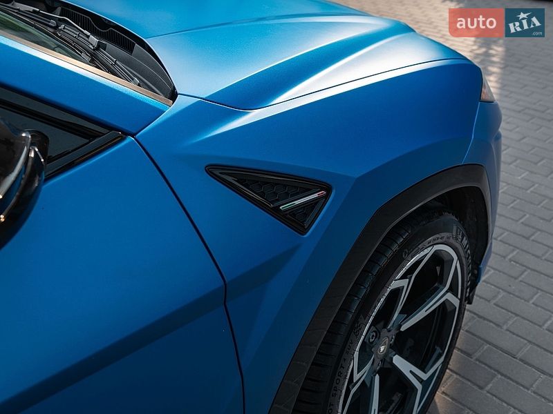 Позашляховик / Кросовер Lamborghini Urus 2020 в Дніпрі