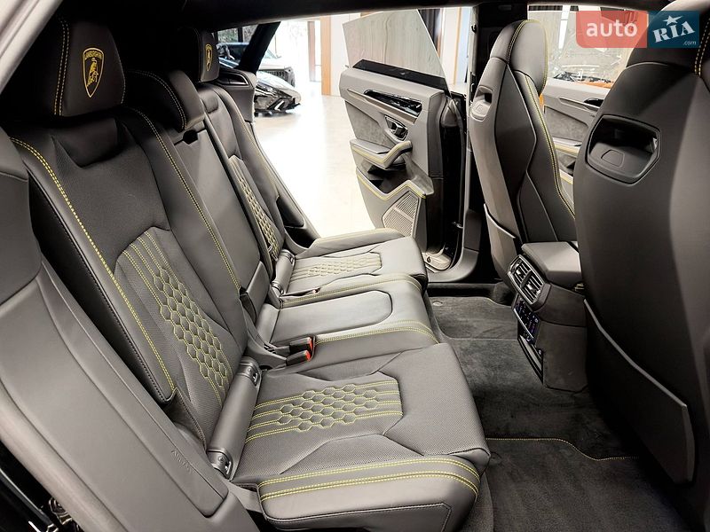 Внедорожник / Кроссовер Lamborghini Urus 2025 в Киеве