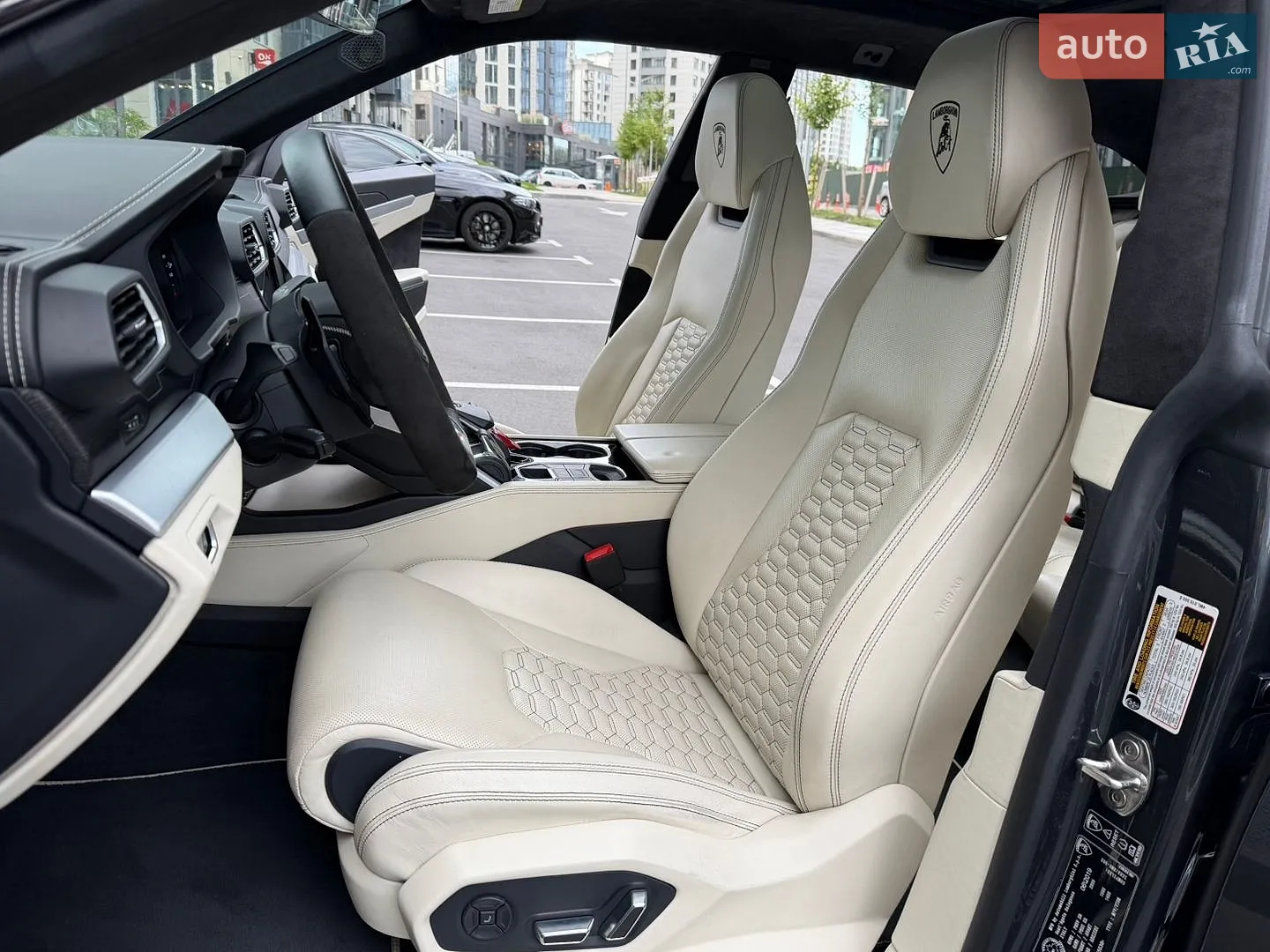 2019 Lamborghini Urus Concept - мініатюра 40