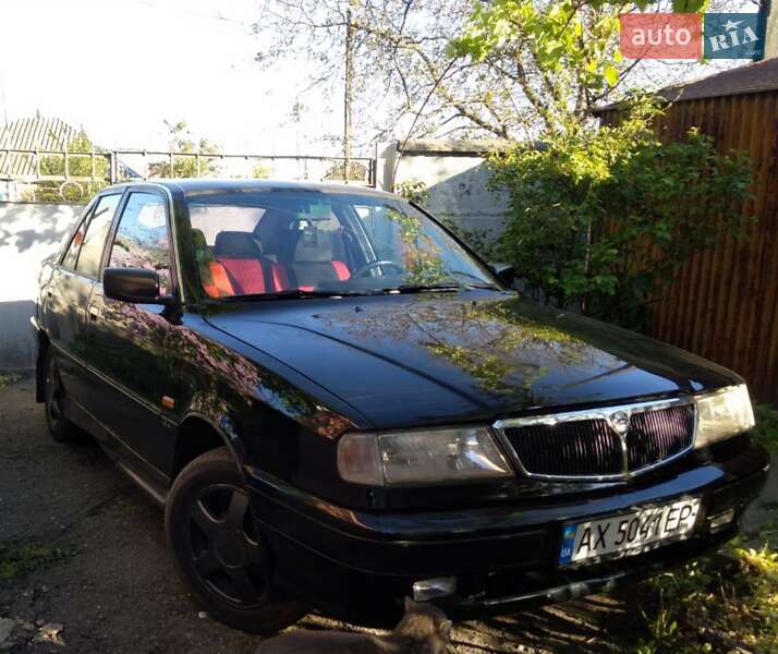 Седан Lancia Dedra 1993 в 