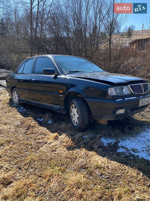 Седан Lancia Dedra 1993 в Сколе