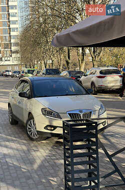 Хетчбек Lancia Delta 2010 в Львові