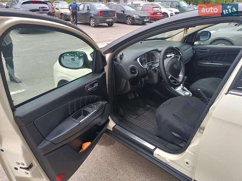 Хэтчбек Lancia Delta 2009 в Киеве фото 15 Хэтчбек Lancia Delta 2009 в Киеве