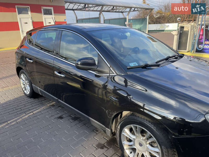 Хэтчбек Lancia Delta 2009 в Киеве