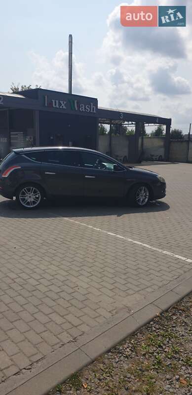 Хэтчбек Lancia Delta 2010 в Стрые