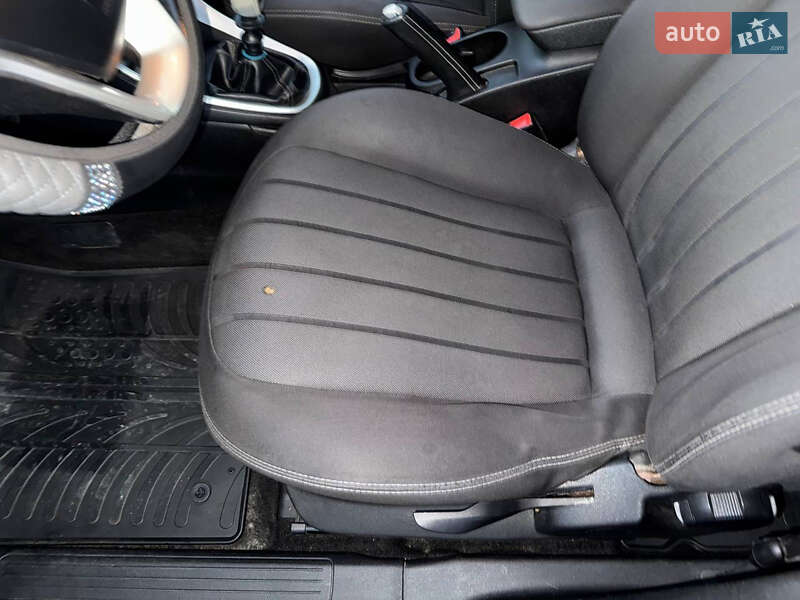 Хэтчбек Lancia Delta 2008 в Стрые