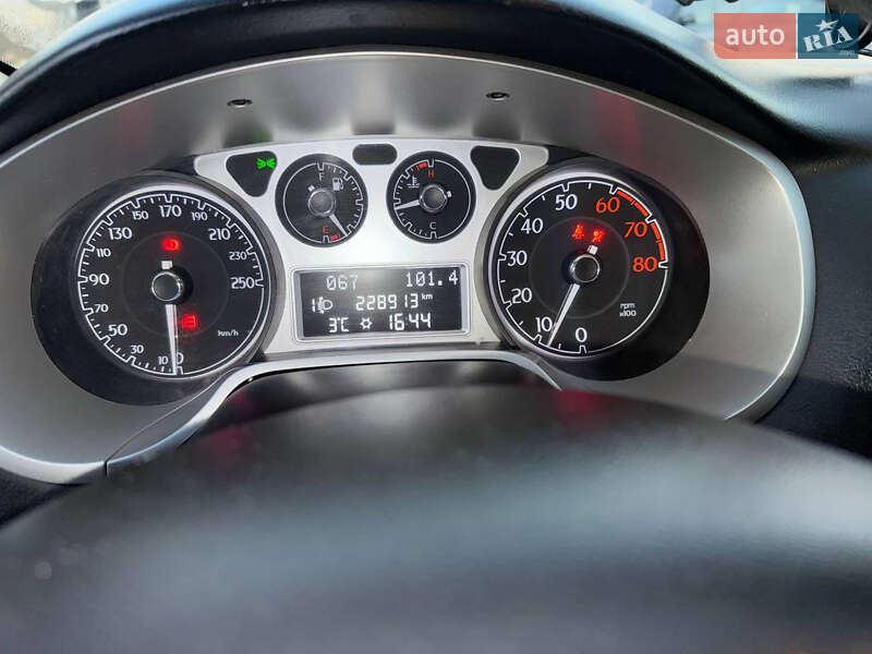 Хэтчбек Lancia Delta 2008 в Стрые