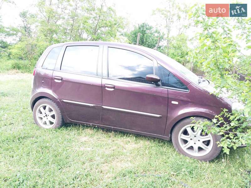 Хетчбек Lancia Musa 2008 в П'ятихатках