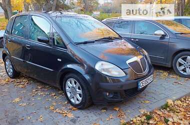 Хетчбек Lancia Musa 2006 в Чернівцях