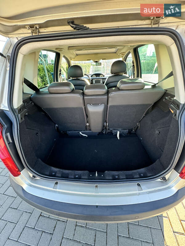 Універсал Lancia Musa 2007 в Хусті