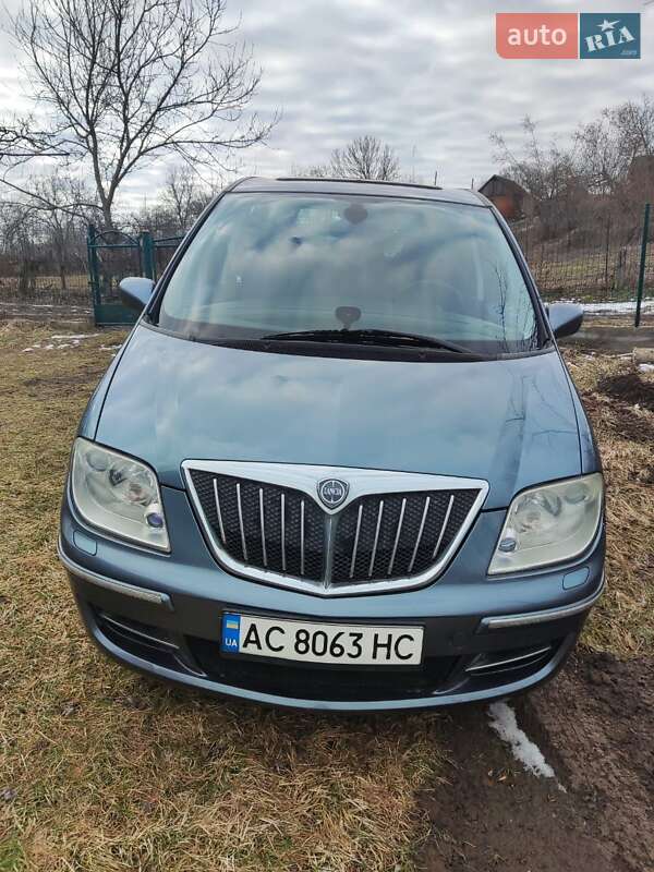 Lancia Phedra 2008