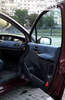 Минивэн Lancia Phedra 2004 в 