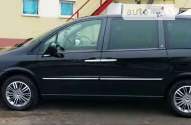 Минивэн Lancia Phedra 2004 в 