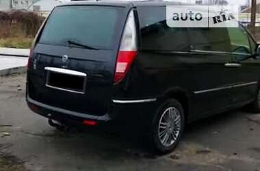 Минивэн Lancia Phedra 2004 в 