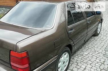 Седан Lancia Thema 1992 в Житомирі