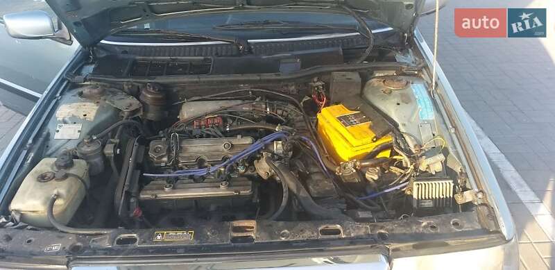 Седан Lancia Thema 1990 в Черкассах
