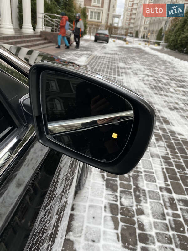 Седан Lancia Thema 2012 в Києві