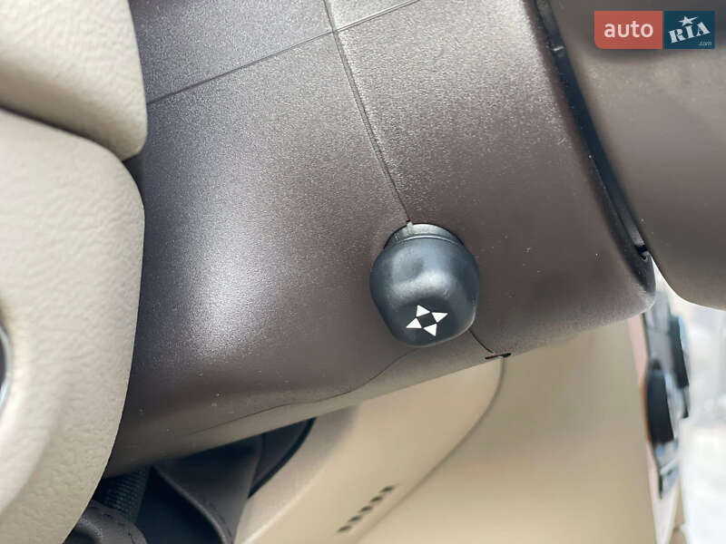 Седан Lancia Thema 2012 в Хусте фото 22 Седан Lancia Thema 2012 в Хусте