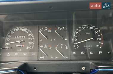 Седан Lancia Thema 1990 в Броварах