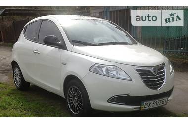 Lancia Ypsilon 2013