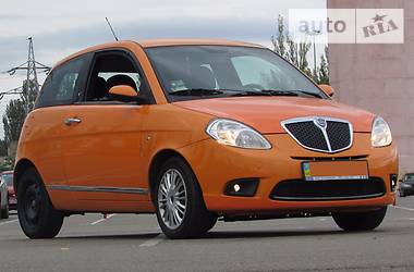 Хэтчбек Lancia Ypsilon 2008 в Киеве