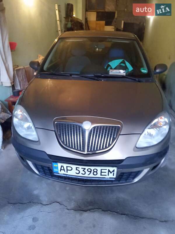 Хэтчбек Lancia Ypsilon 2006 в Запорожье