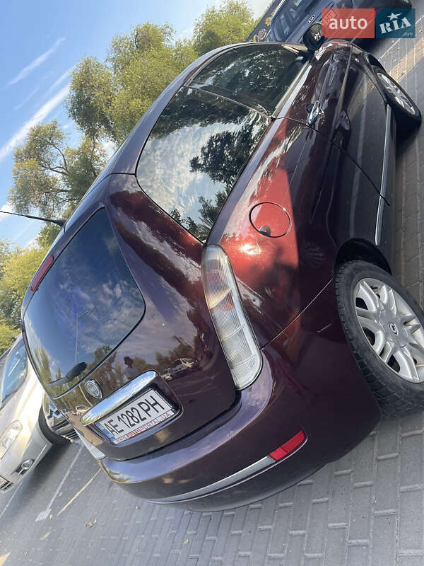 Хэтчбек Lancia Ypsilon 2008 в Запорожье фото 6 Хэтчбек Lancia Ypsilon 2008 в Запорожье