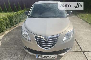 Lancia Ypsilon 2012