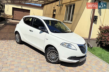 Хэтчбек Lancia Ypsilon 2012 в Харькове