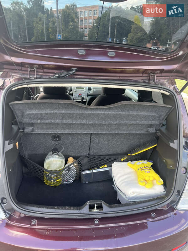 Хэтчбек Lancia Ypsilon 2008 в Ровно фото 8 Хэтчбек Lancia Ypsilon 2008 в Ровно